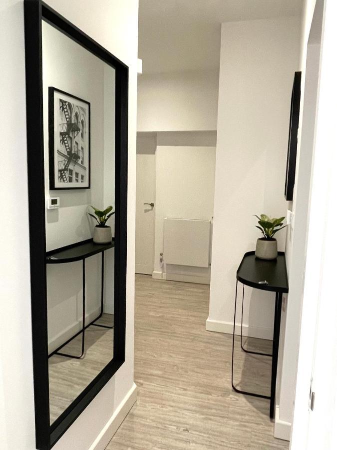 One Five Six - Unique Apartments Birmingham Extérieur photo